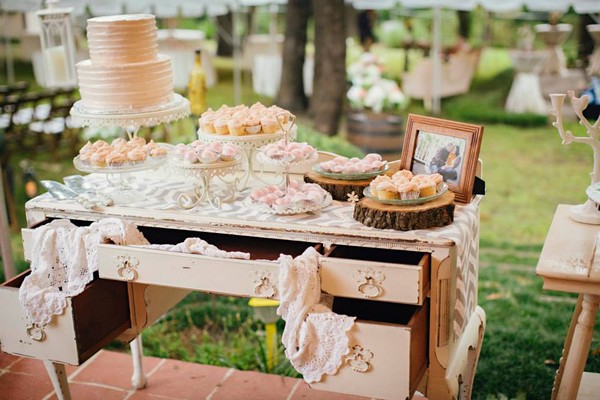 600x600_1388375816485-caketable